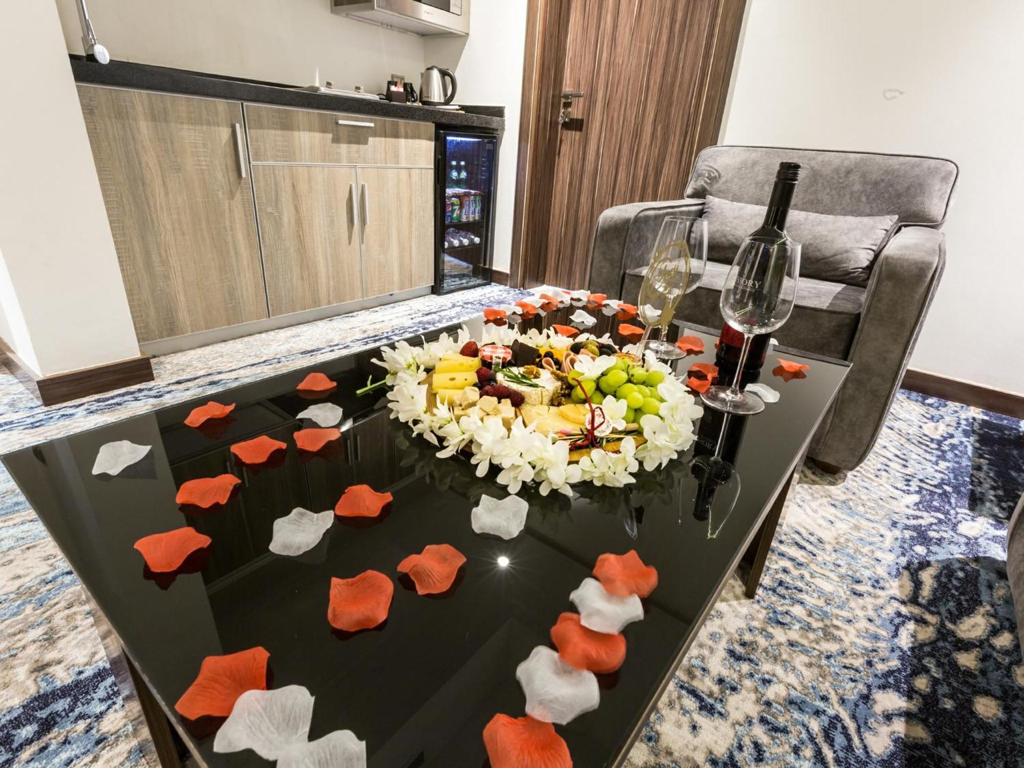 White Diamond Hotel Sari ジェッダ エクステリア 写真